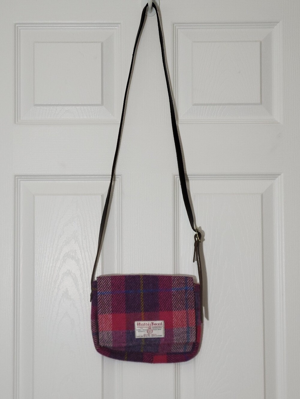 Harris Tweed Hand Woven in Scotland Wool Pink Plaid Crossbody Bag - Picture 2 of 14